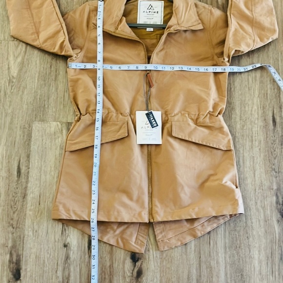 NWT ALPINE DESIGN Women’s Field Jacket. Color is Toasted Coconut. Size XS. - Picture 10 of 10